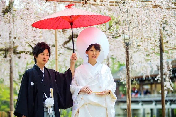 Viering van een typische bruiloft in japan — Stockfoto