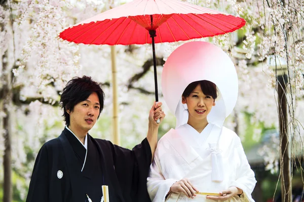 Célébration d'un mariage typique au Japon — Photo