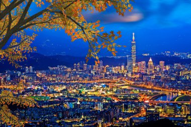 Taipei, Tayvan akşam manzarası.