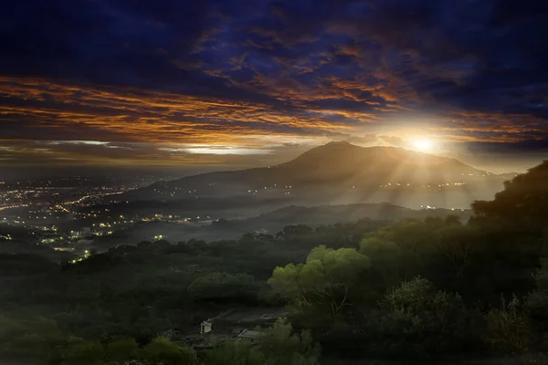 Sonnenaufgang — Stockfoto