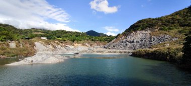 Sülfür Vadisi, Tayvan - 19 Kasım 32021: Yangmingshan Ulusal Parkı, Tayvan