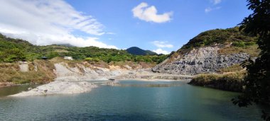 Sülfür Vadisi, Tayvan - 19 Kasım 32021: Yangmingshan Ulusal Parkı, Tayvan