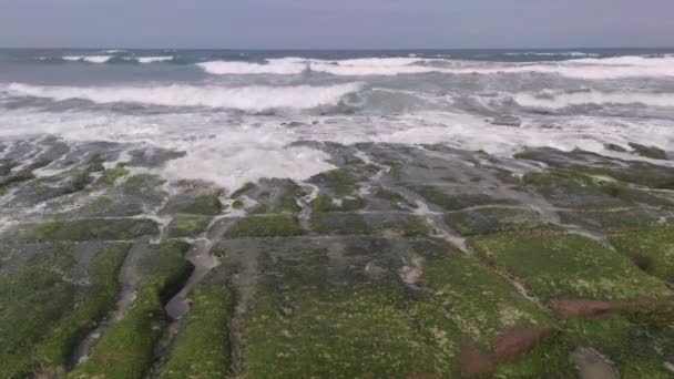 Laomei Green Stone Trough Trova Nel Distretto Shimen Sulla Costa — Video Stock