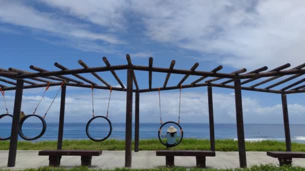 台东独兰海景台欣赏台东美丽的海岸线 — 图库视频影像