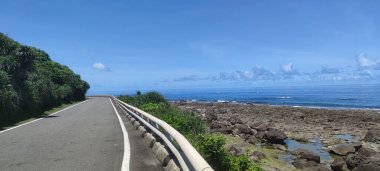 Peony Township, Pingtung County - 9 Temmuz 2022: Kenting, Xuhai Tayvan 'ın güneyinde güzel manzara, Xuhai, Kending, Pingtung County