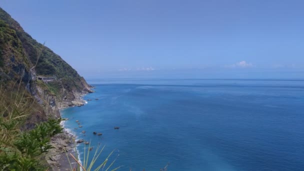 Suhua Highway Yilan Aug 2022 Chingshui Ocean Cliffs Highest Coastal — Stockvideo