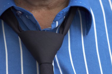 kravat da giyinen işadamı