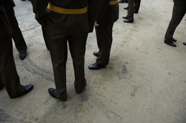 birçok subay