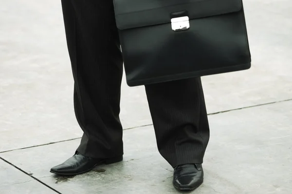 Busineman with brief case — Zdjęcie stockowe