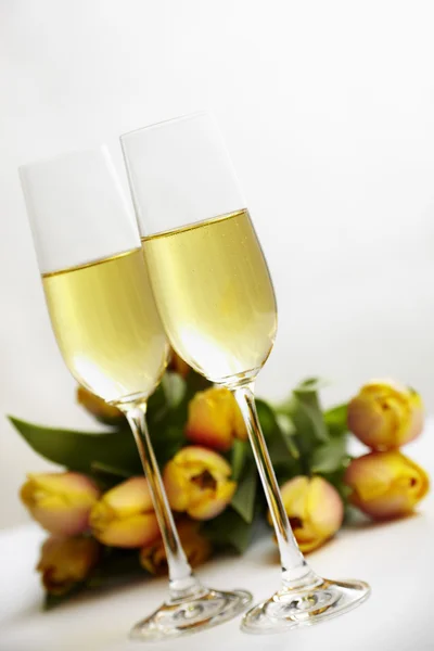 Kwiaty i szampana — Zdjęcie stockowe