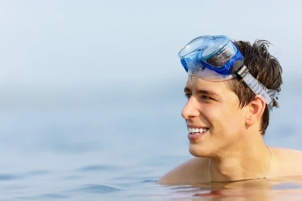 Buceo feliz — Foto de Stock