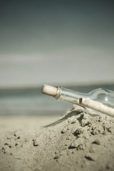 Bericht in een fles — Stockfoto