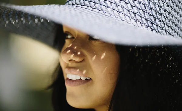 Feliz mujer sonriente — Foto de Stock