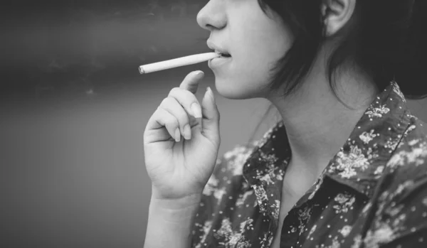 Smoking — Stock Photo, Image