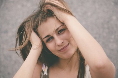 mutlu gerçek kadın