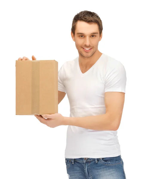 Hombre guapo con caja grande —  Fotos de Stock