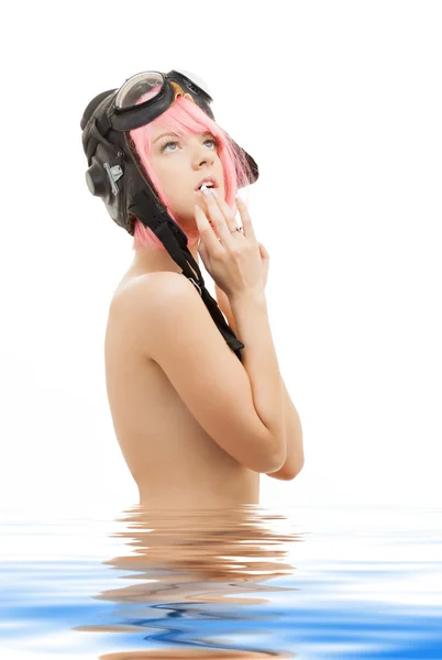Topless różowowłosa dziewczyna w kasku lotnik — Zdjęcie stockowe