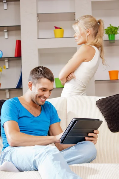 Couple with tablet PC — Stock Photo, Image