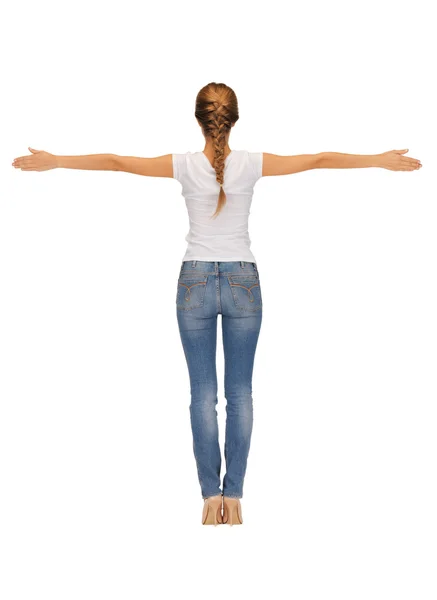 Visão traseira da mulher em branco t-shirt — Fotografia de Stock