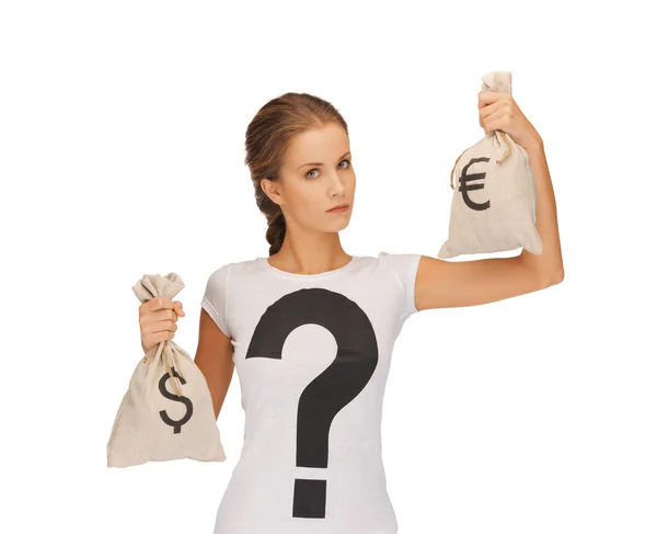 Vrouw met dollar en euro ondertekend tassen — Stockfoto