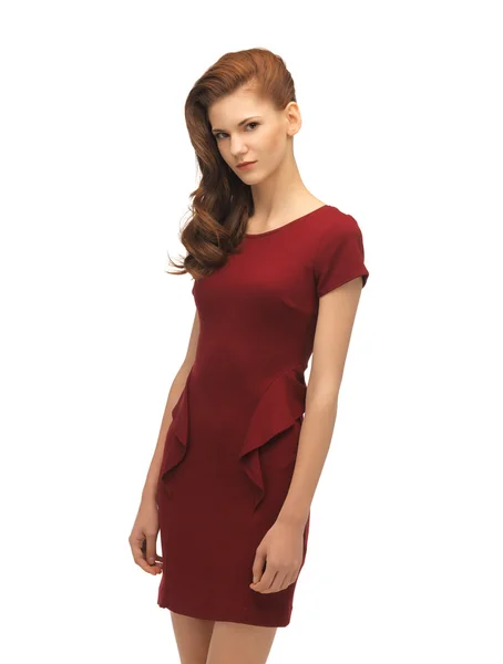 Preciosa adolescente en vestido rojo — Foto de Stock