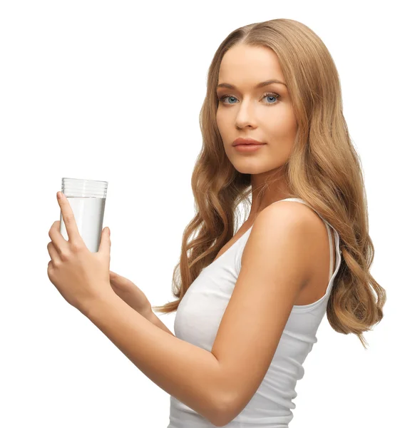 Frau mit Glas Wasser — Stockfoto