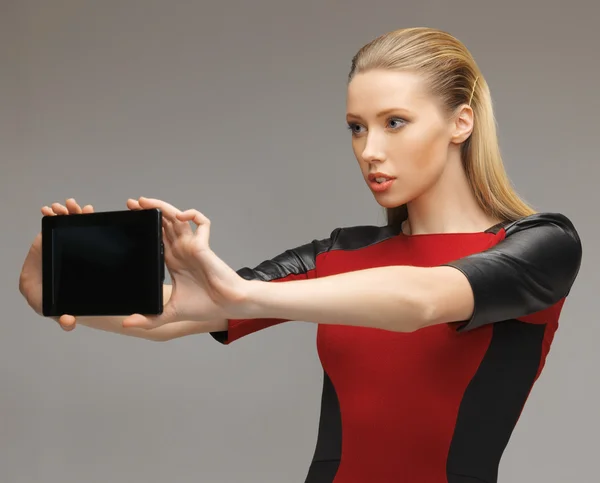 Futuristic tablet pc kadınla — Stok fotoğraf