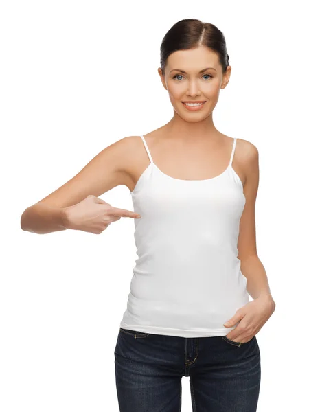 Γυναίκα σε κενή λευκή μπλούζα — Φωτογραφία Αρχείου