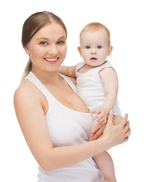 Mãe feliz com bebê adorável — Fotografia de Stock