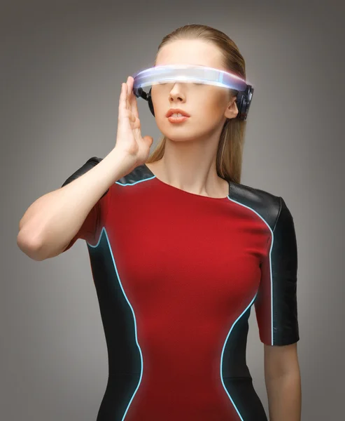 Woman with futuristic glasses — Stock Photo, Image