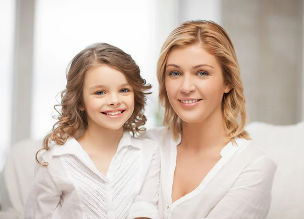 Madre e hija — Foto de Stock