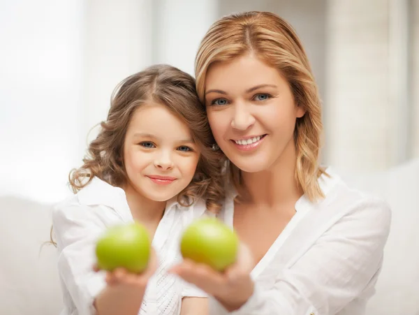 Mor och dotter — Stockfoto