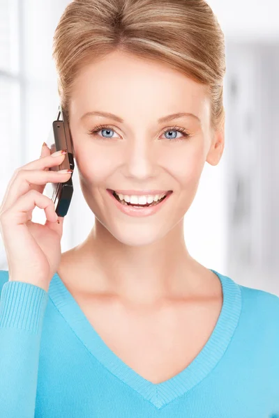 Gelukkig zakenvrouw met telefoon — Stockfoto