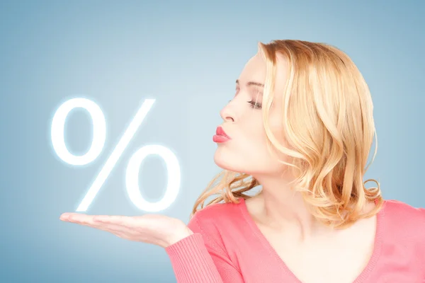 Nő mutatja a százalék jele a kezében Stock Kép