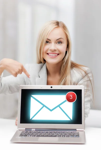 Businesswoman with laptop computer — Stock Photo, Image