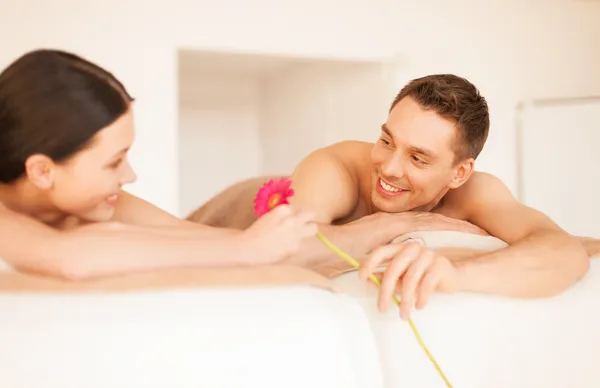 Couple in spa — Stock Photo, Image