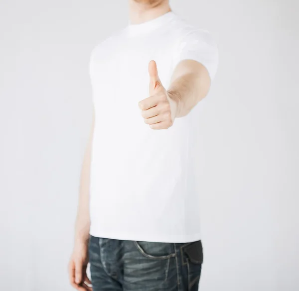 Man showing thumbs up — Stock Photo, Image