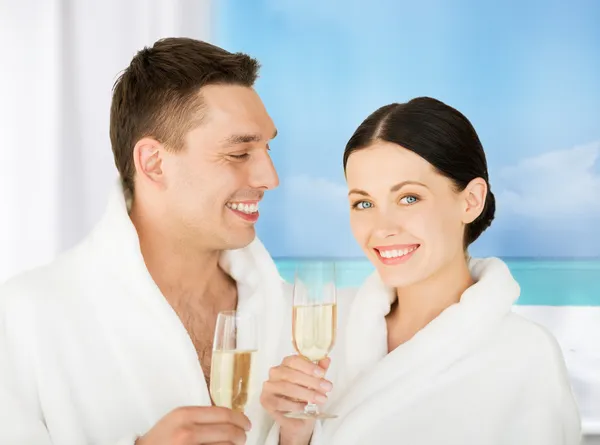 Couple in spa — Stock Photo, Image