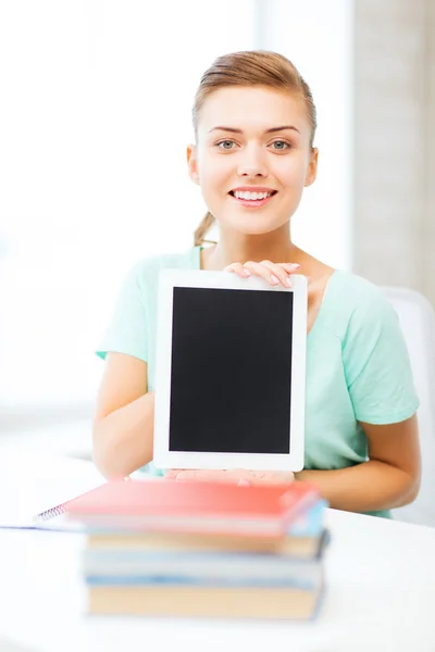 Usměvavá studentka s počítači tablet pc — Stock fotografie