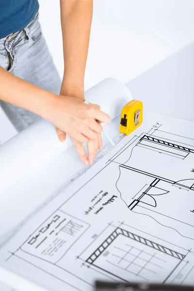 Architect drawing on blueprint — Stock Photo, Image