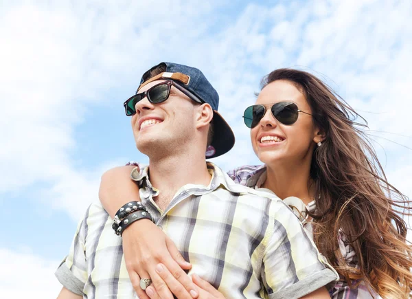 Teenagers having fun outside — Stock Photo, Image