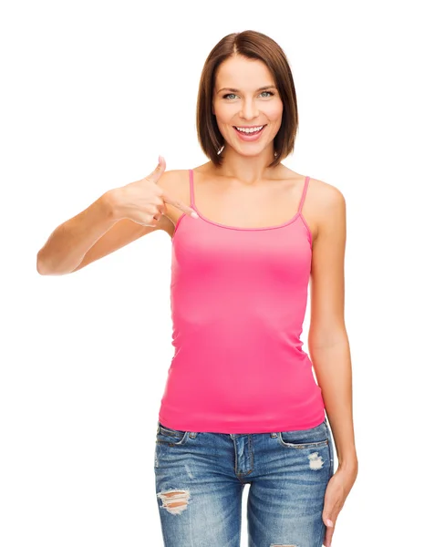 Mujer en camisa rosa en blanco mostrando los pulgares hacia arriba — Foto de Stock