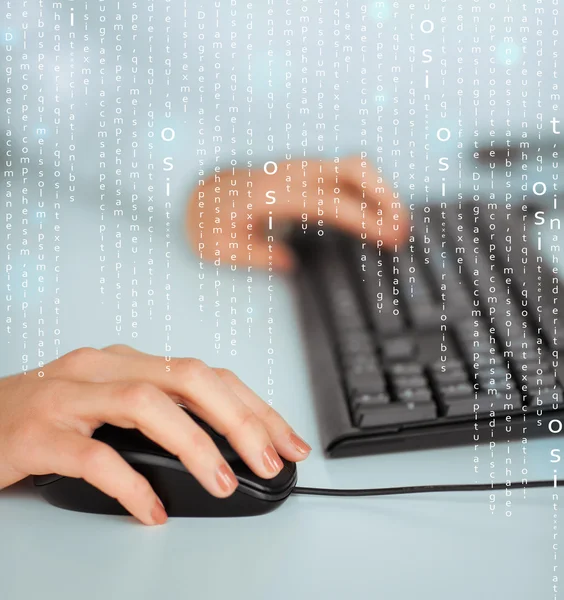 Woman hands with keyboard and mouse — Stock Photo, Image