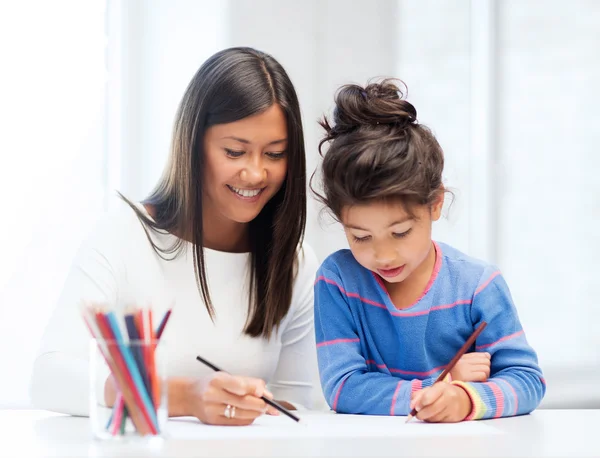 Mère et fille dessin — Photo