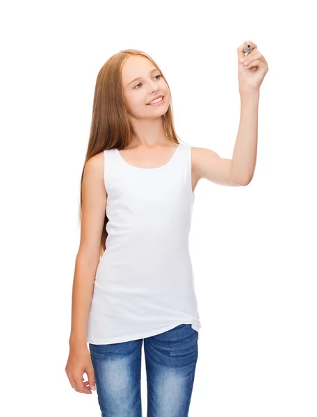 Girl in blank white shirt drawing something — Stock Photo, Image