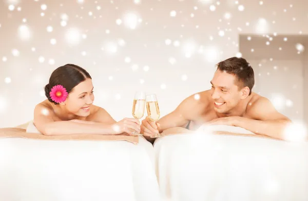 Couple in spa — Stock Photo, Image