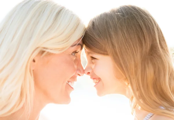 Happy mother and child girl — Stock Photo, Image