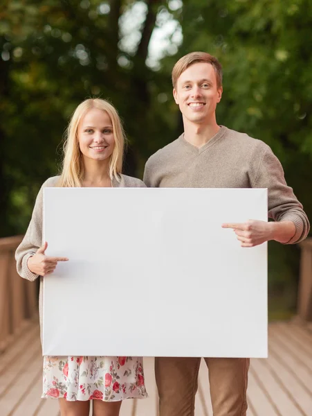 Coppia romantica con bordo bianco vuoto — Foto Stock