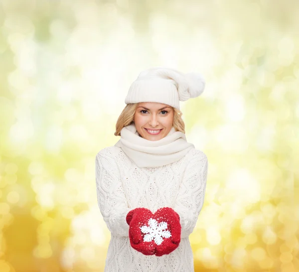 Woman with big snowflake — Stock Photo, Image