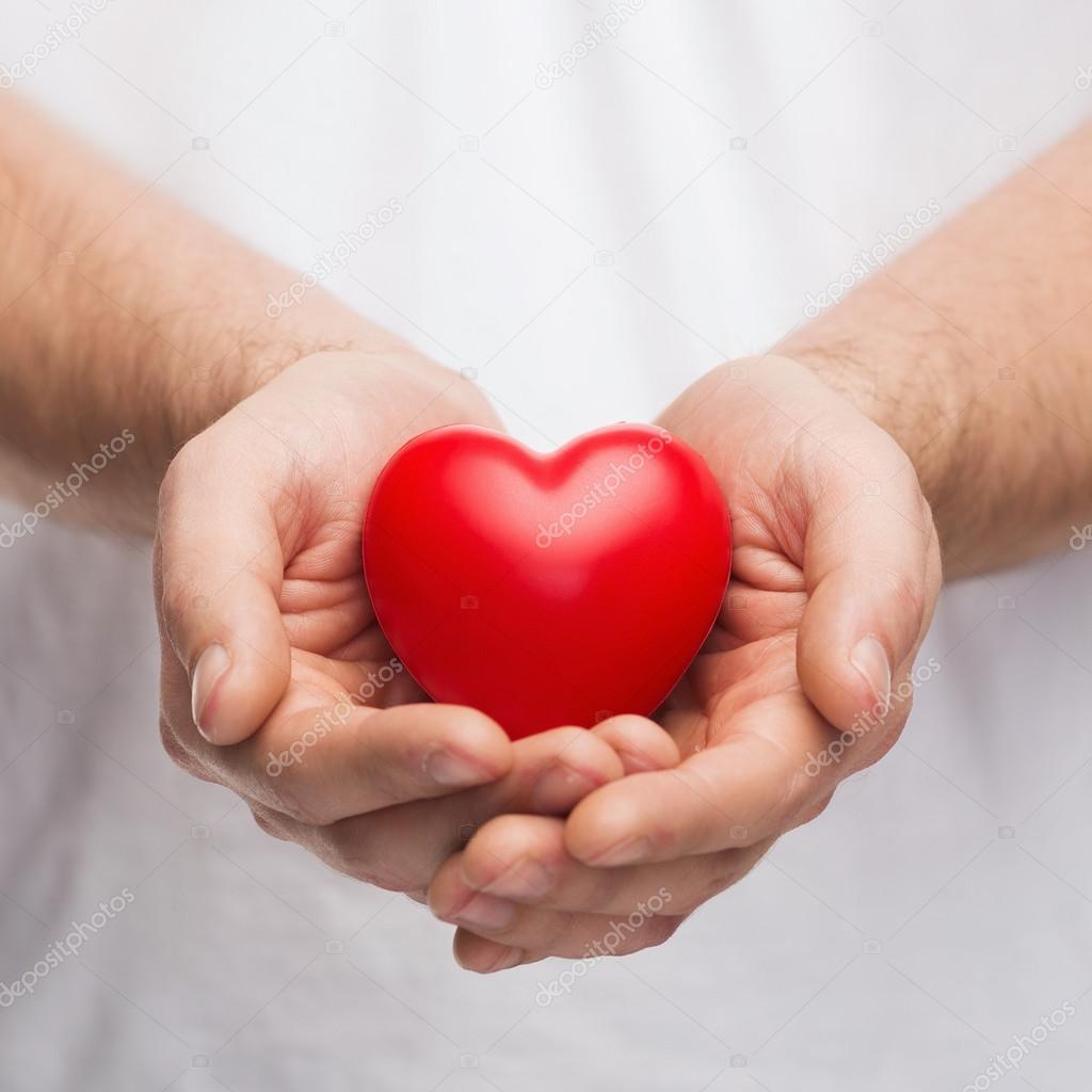 kalp bütünsel sağlık için eller